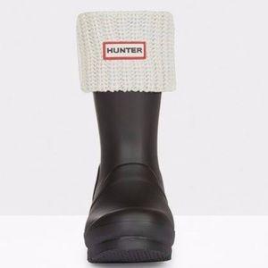 Short white hunter socks